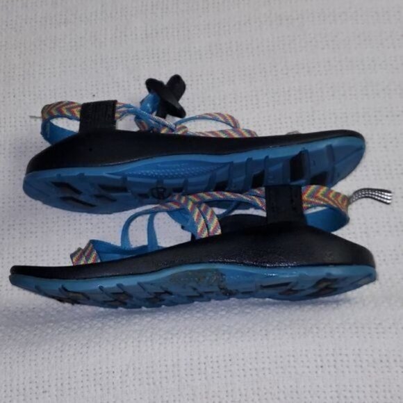 Chaco Sz. 4 Colorful Rainbow Adjustable Sandals - Picture 5 of 10